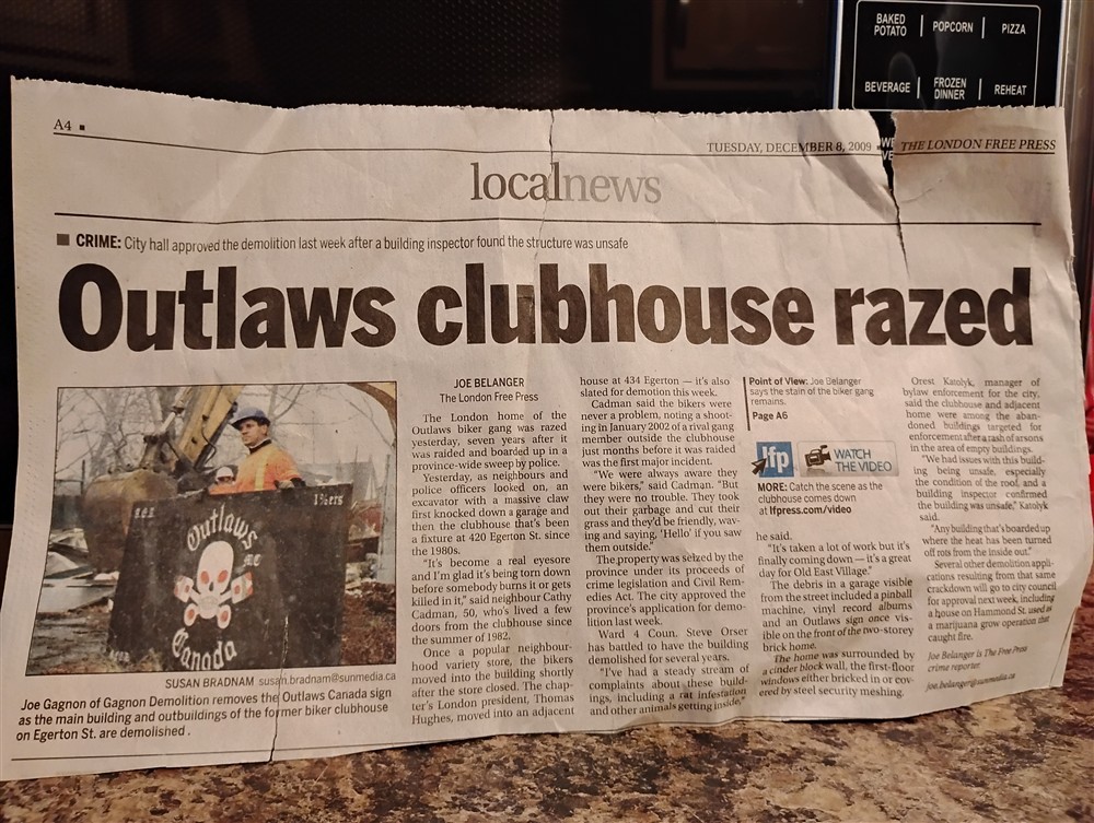 Outlaws clubhouse razed news clipping